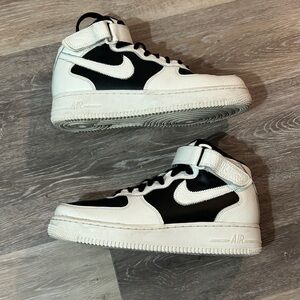 Nike Air Force 1 Mid ‘07